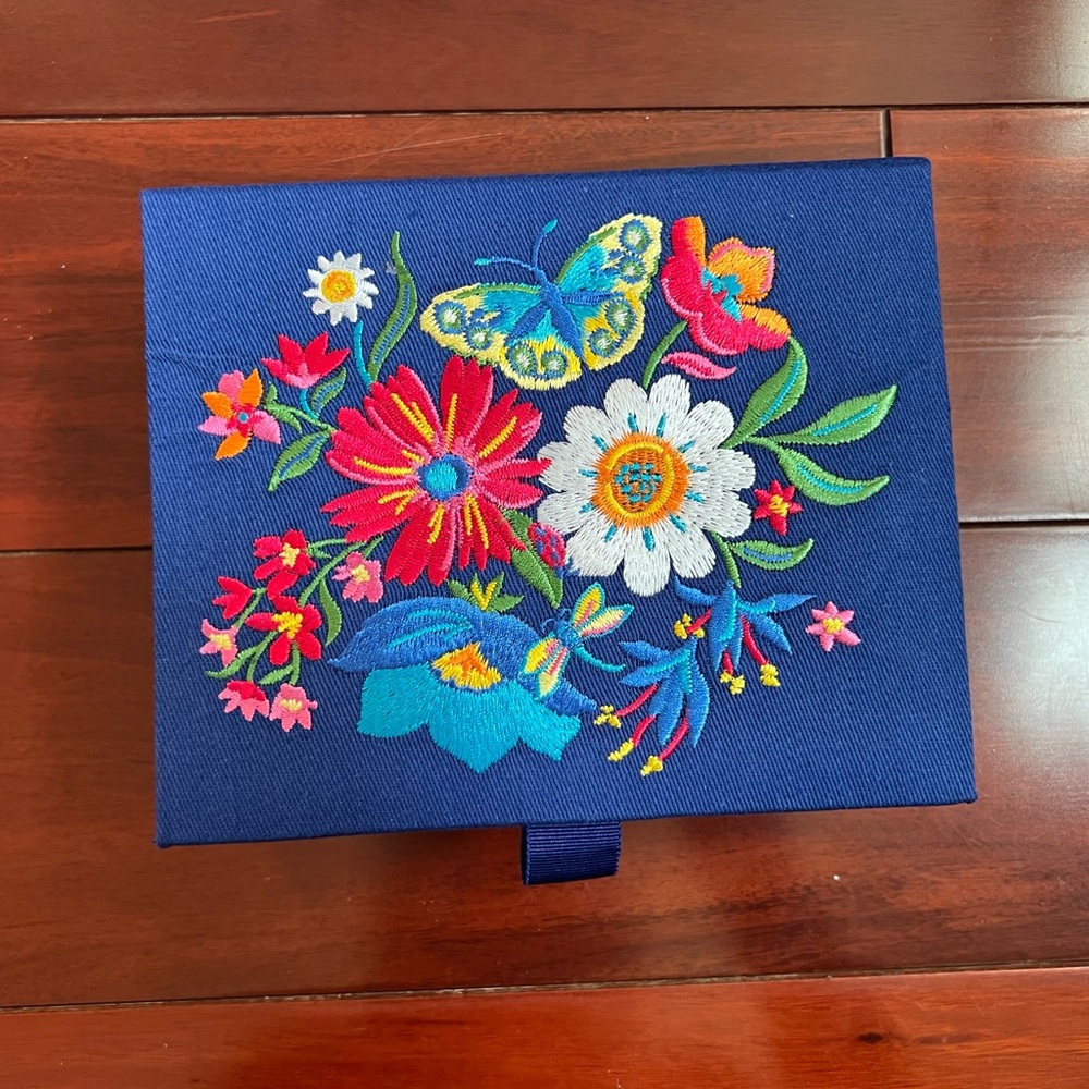 NEW Brighton Blue Floral Embroidered French Garden GWP Jewelry Box